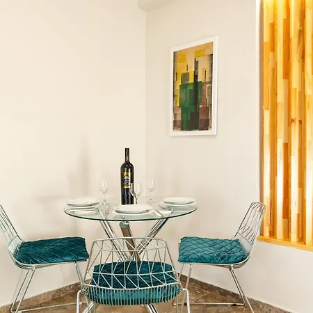 Garden Haven - Escape Amidst Greenery