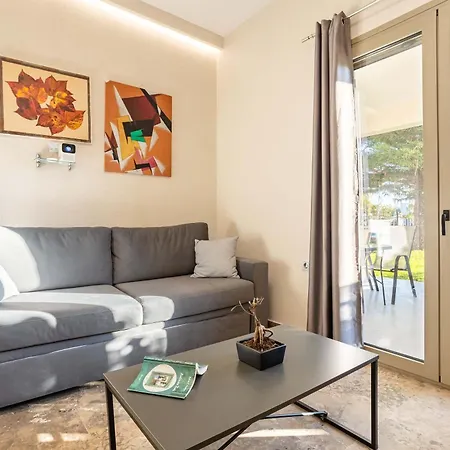 Garden Haven - Escape Amidst Greenery * Kalamata